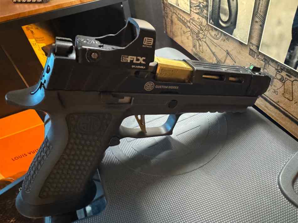 P320 Spectre Comp w/ Eotech redot