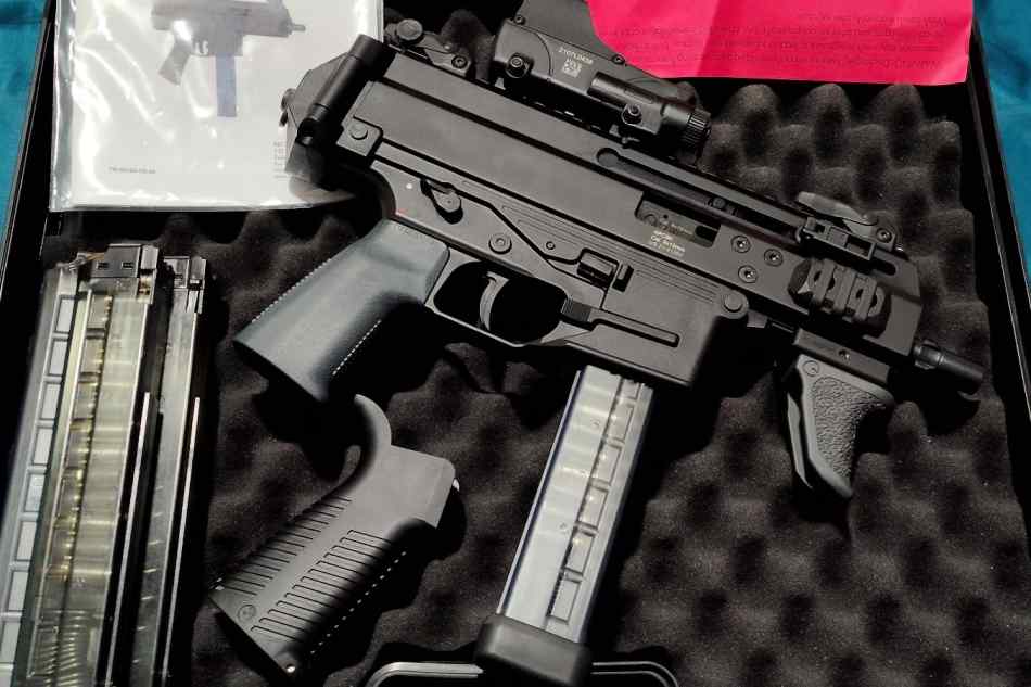 B&amp;T APC9k Pro 9mm PCC with optic like new
