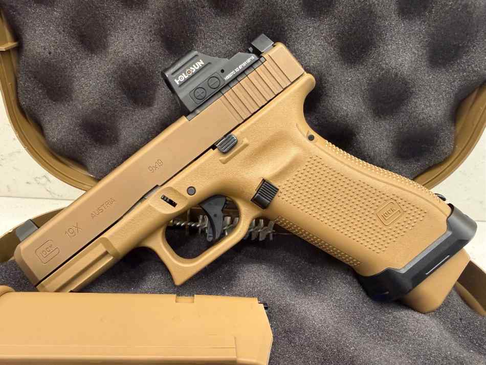 Glock 19x MOS with Holosun HS507Cx2