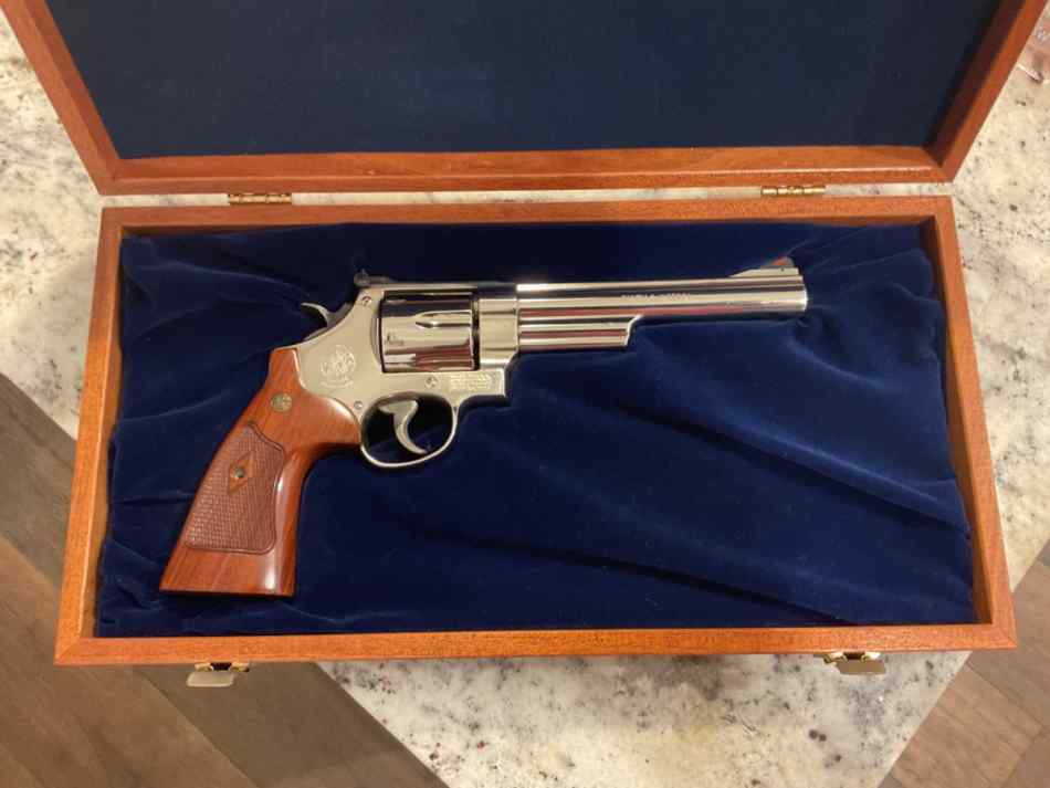 Smith &amp; Wesson Model 29