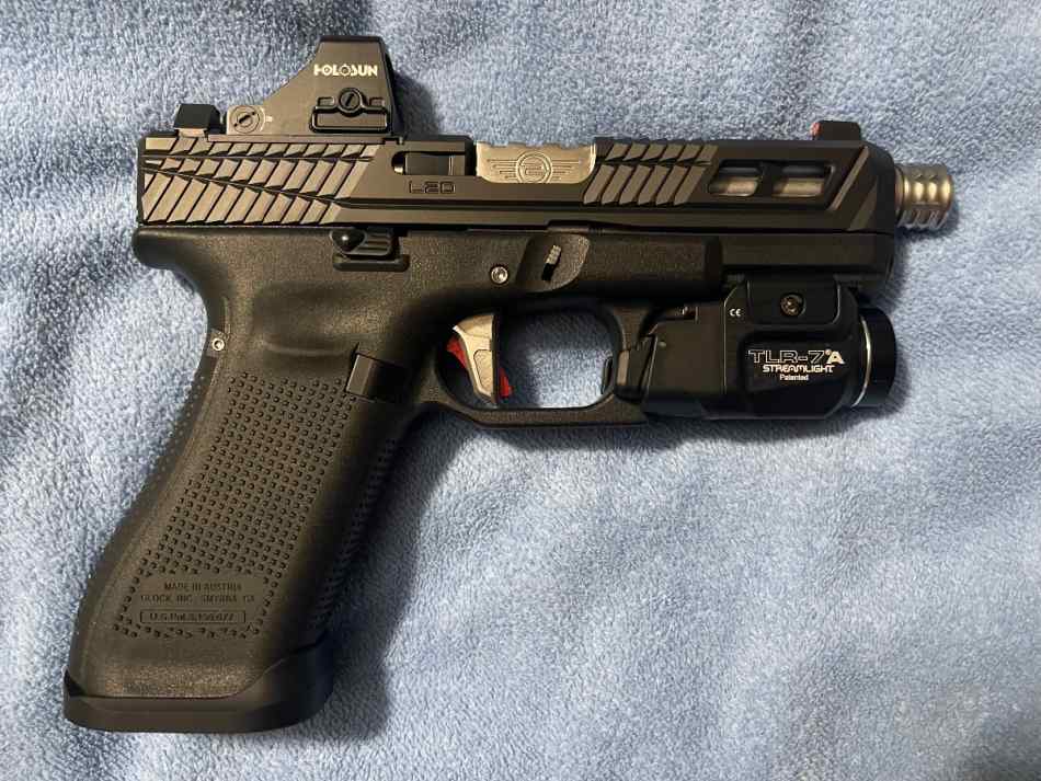 GLOCK g45 L2D COMBAT UPGRADED 