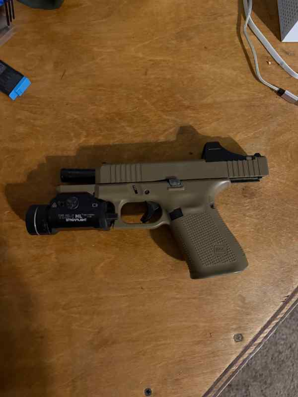 Glock 19 GEN 5 MOS FDE