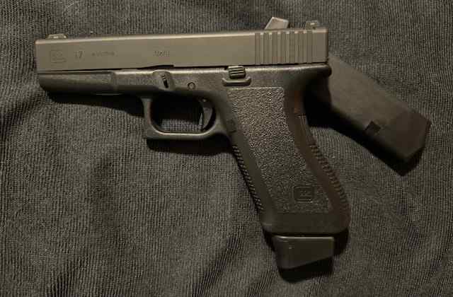 Glock 17 Gen 2 9mm - New Glock NIght Sights