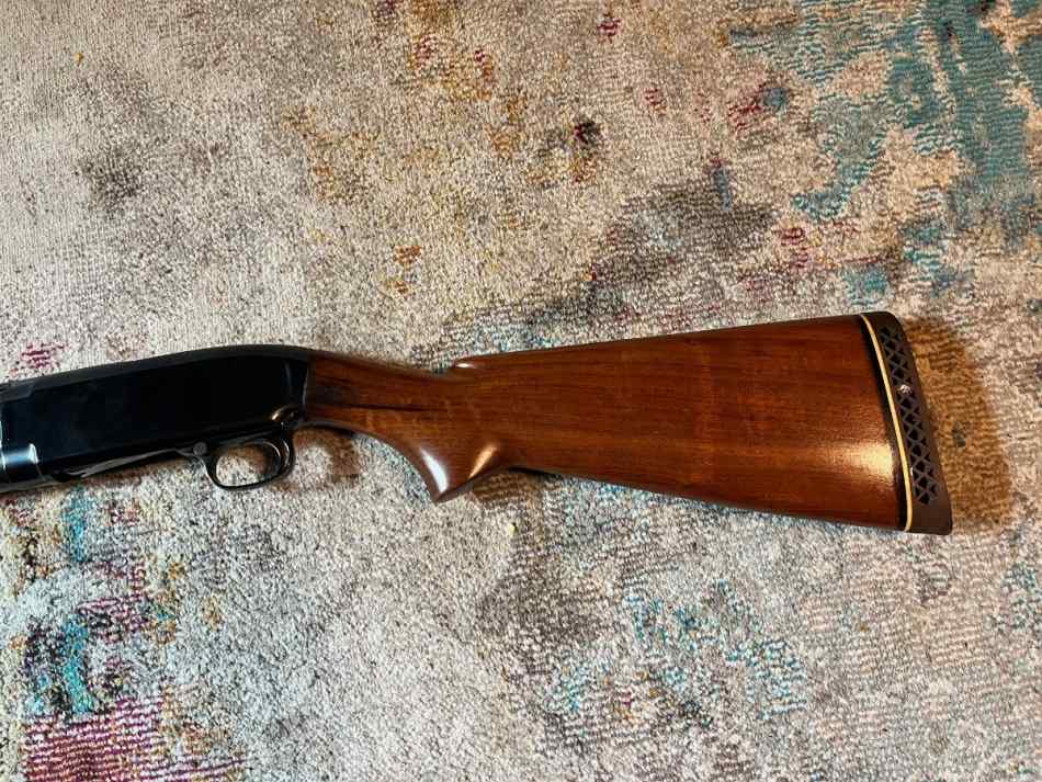 Winchester model 12 16 gauge shotgun. Vintage 1936