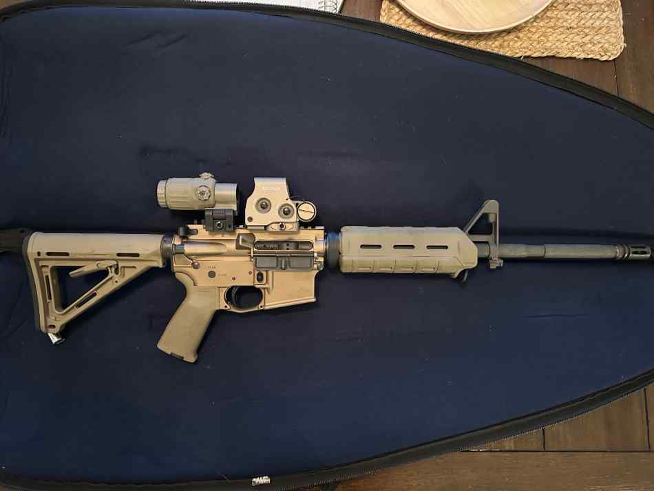 AR-15 Colt in FDE color w/ matching Eotech optics