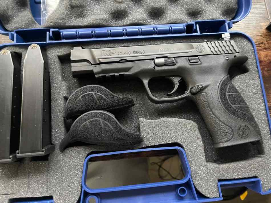 M&amp;P 40L Pro Series C.O.R.E 