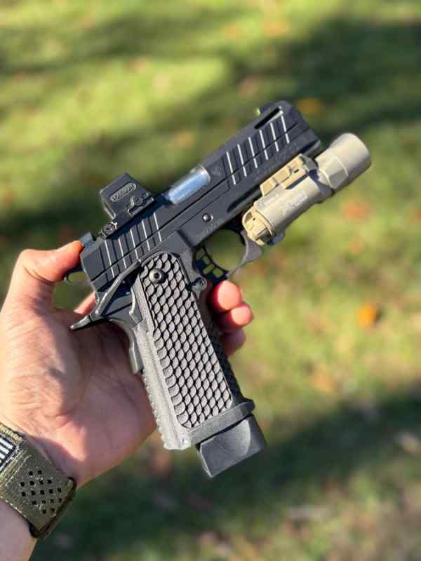 LFA APOLLO 11 / Double Stack 9mm 