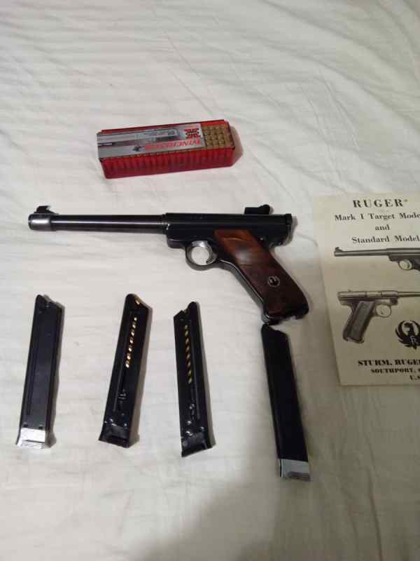 Is for sale , a ruger mark one standard Is 22 pist