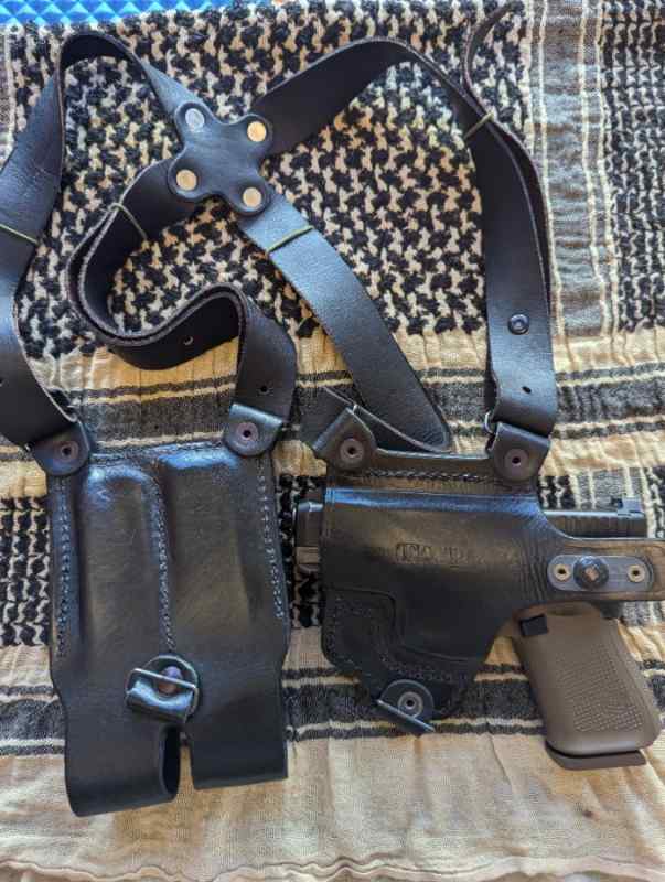 Shoulder holster 4&quot;