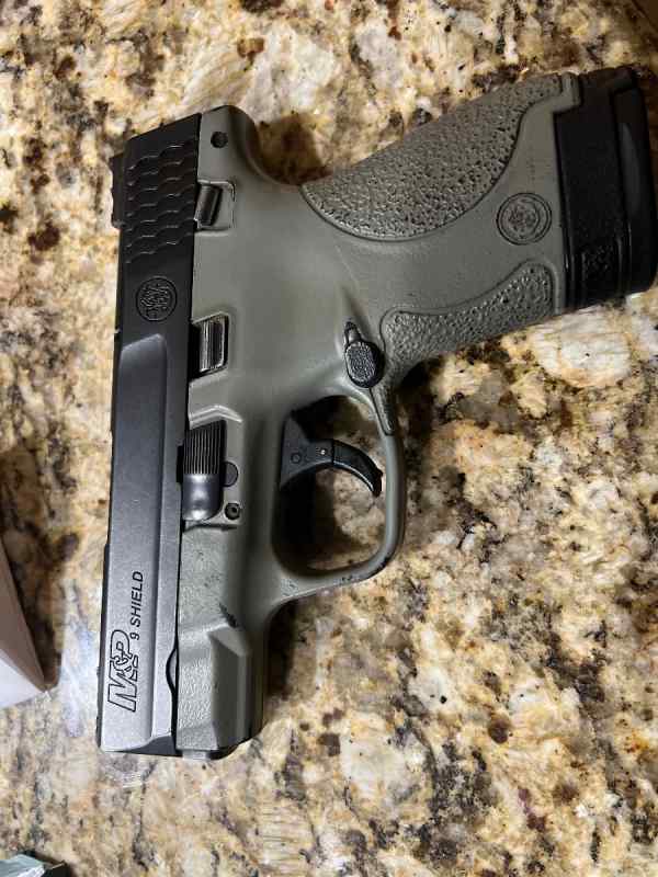 M&amp;p 9 shield 