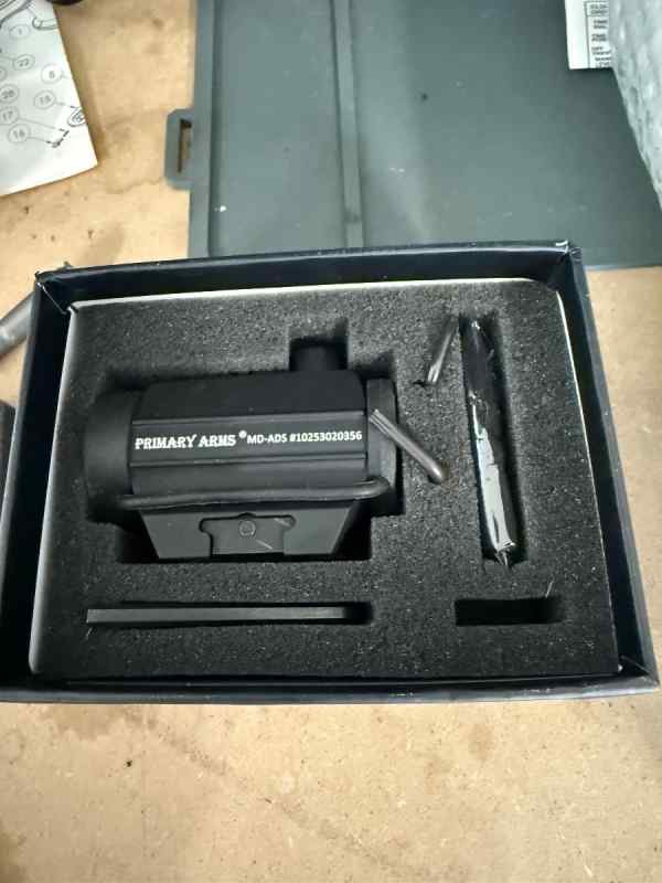 Primary arms red dot