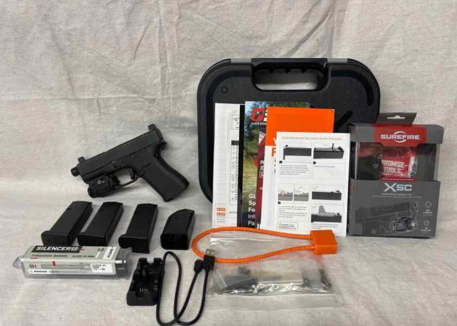 Glock 43x MOS 9mm   New in case Glock 43x MOS in 9