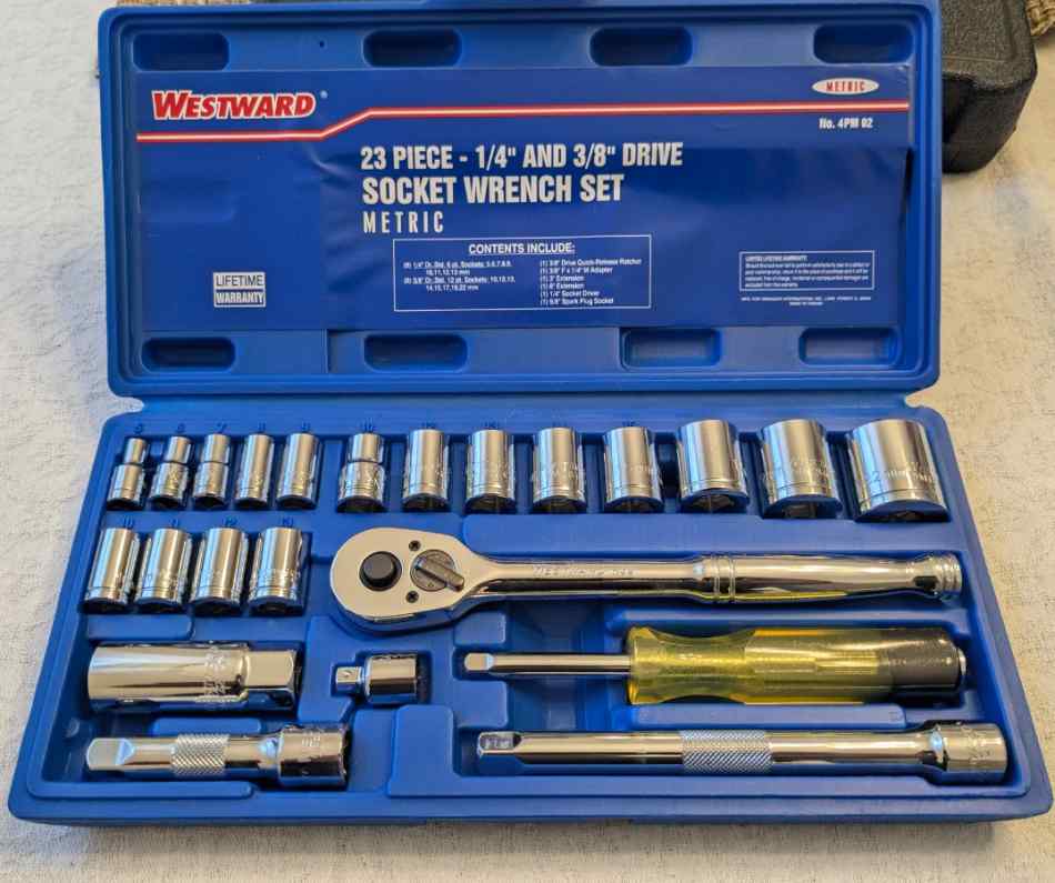 WESTWARD TOOLS (USA MADE LIFETIME WARRANTY) 23PC. 