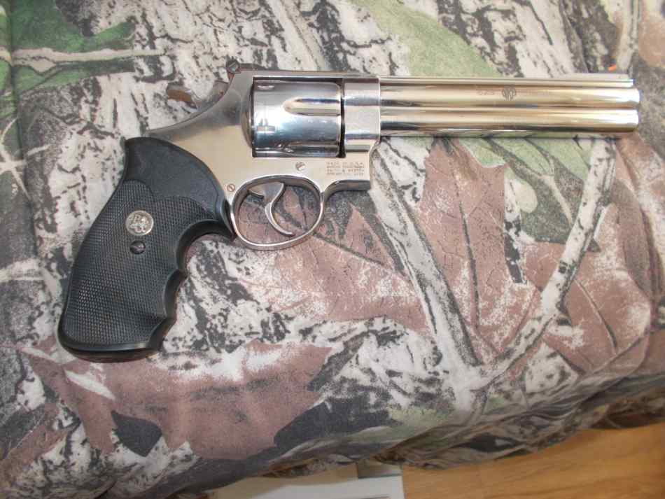 S&amp;W 629 Classic NRA Edition 6.5&quot; barrel pre lock