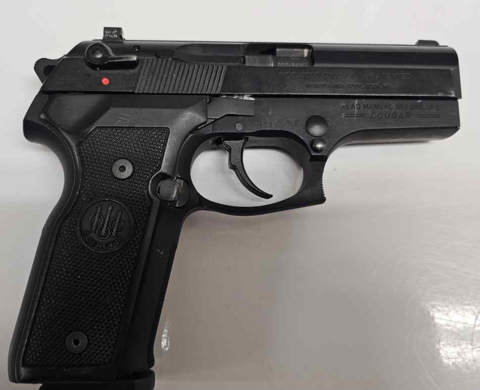 Beretta Cougar 8000 pistol in 9mm with night sight