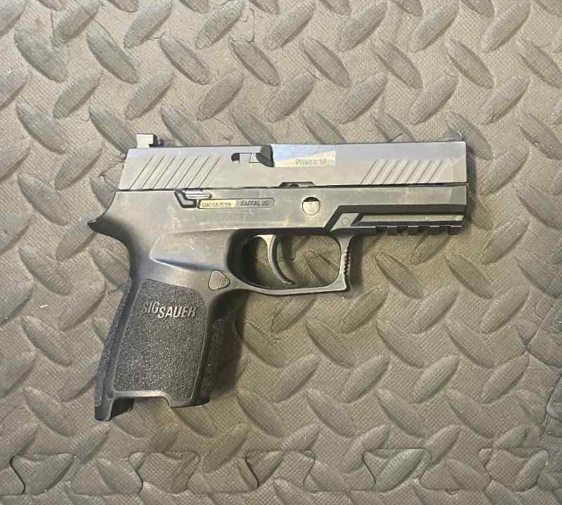 Sig Sauer P320 Compact 9mm