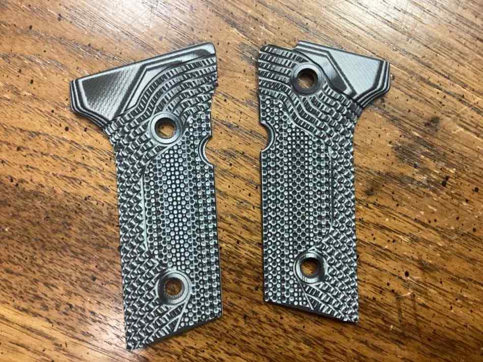 Beretta 92X Vertec G10 grips &amp; holster