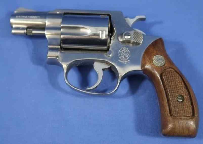 Smith &amp; Wesson Model 60 No Dash