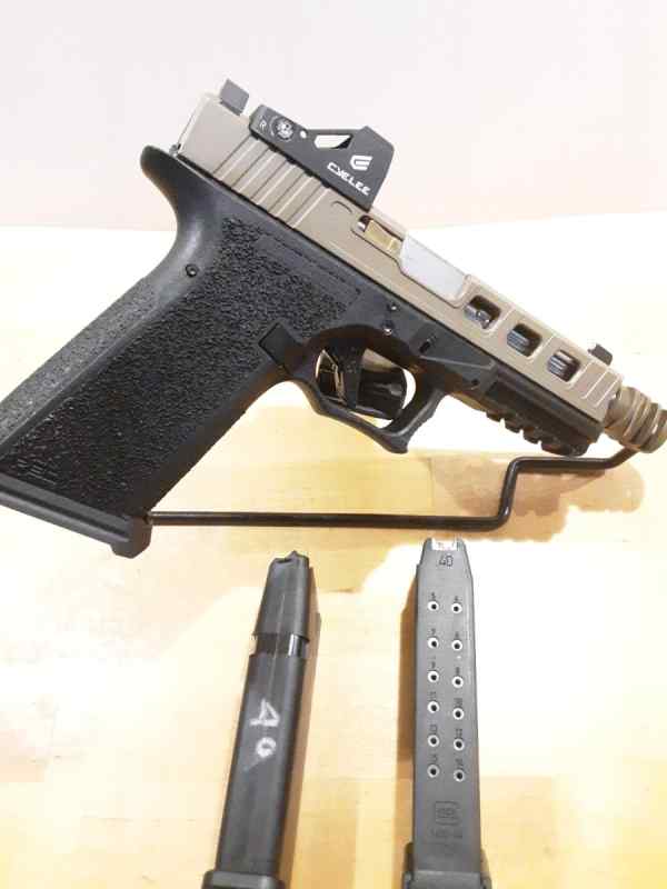 Glock 22 40 Smith &amp; Wesson