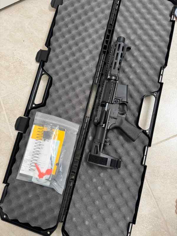 Daniel Defense DDM4 PDW 300 BLK