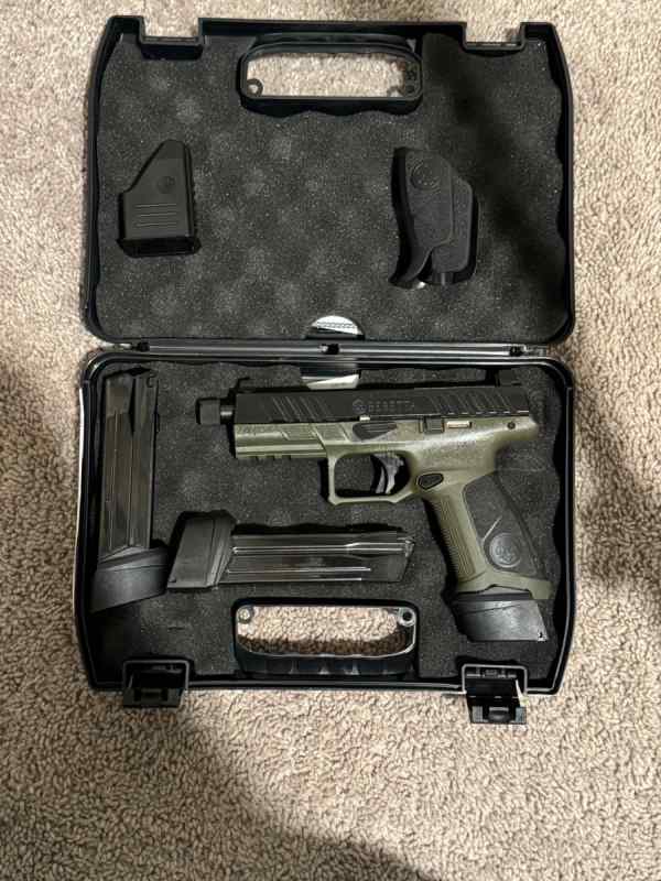 Beretta APX-A1 Tactical