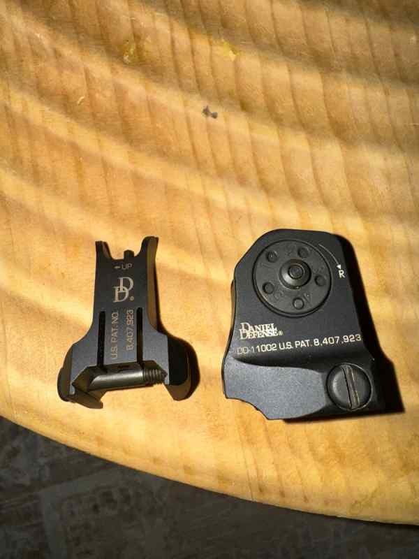 DD FIXED IRON SIGHTS