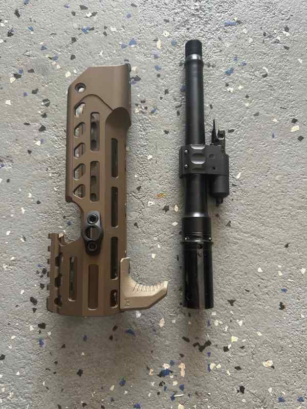 SIG LT SPEAR 300 BLACKOUT WITH 556 BARREL AND STOC