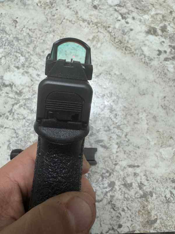 Glock 19 Gen 3 w/ optic 