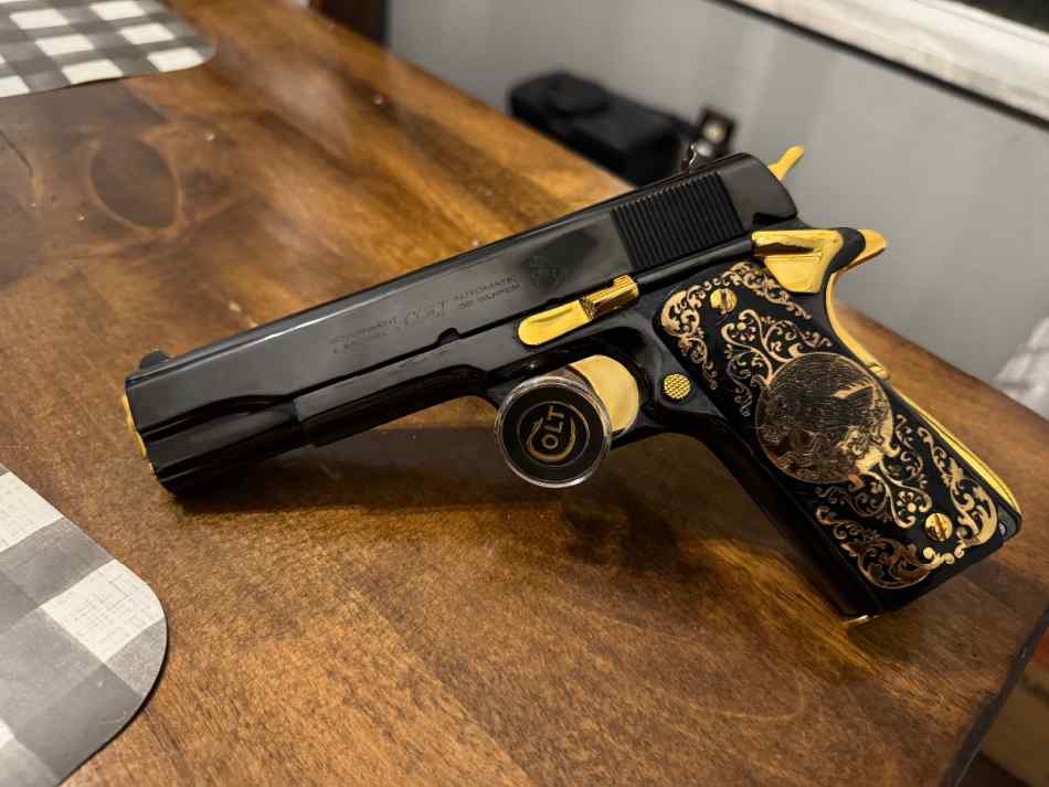 Colt 1911 38 super Royal blue w/gold