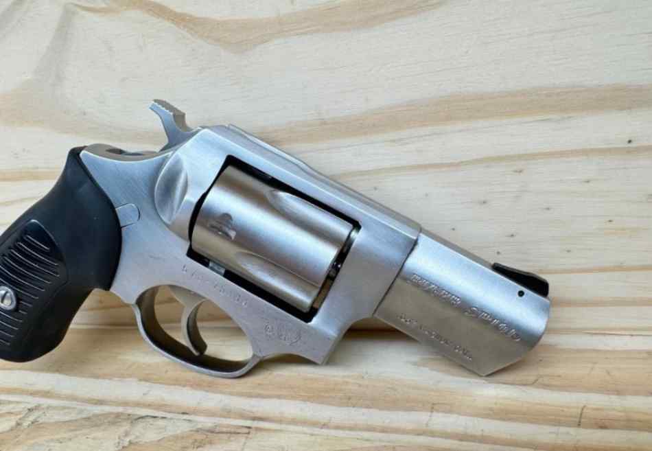 Ruger SP101 Stainless Steel 2