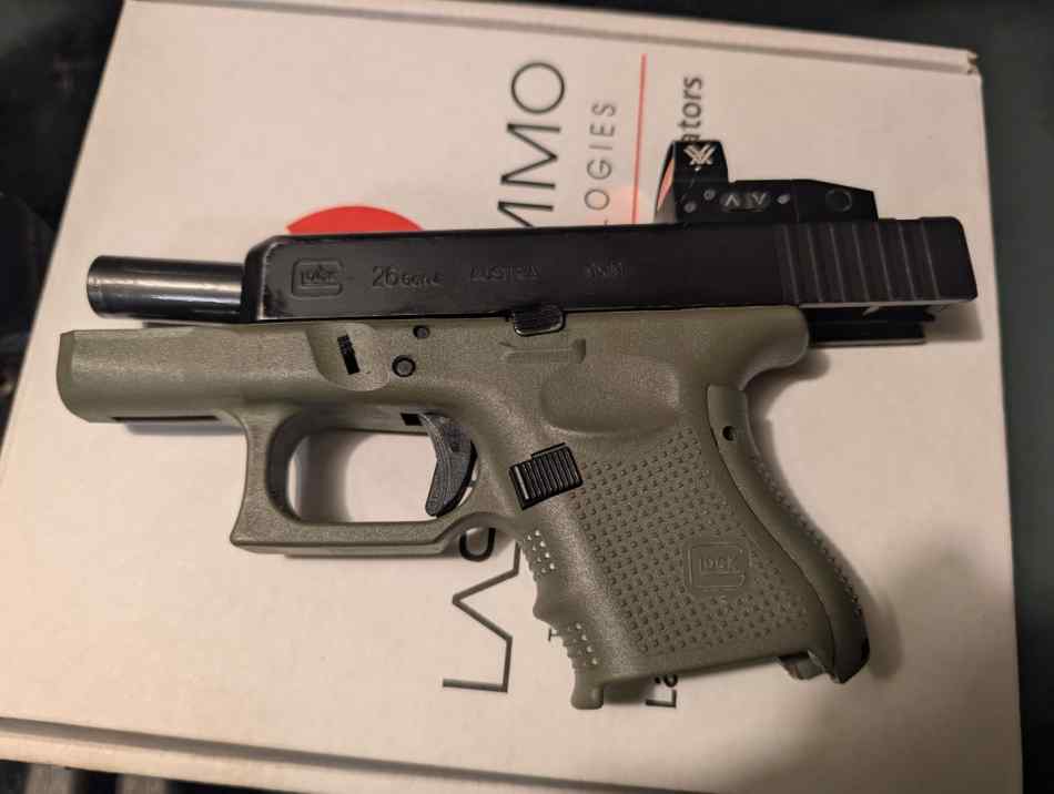 Glock 26 Gen 4 with venom reddot 