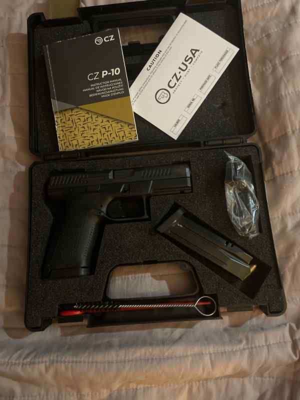 CZP 10 C9 mm pistol with large amount of ammo