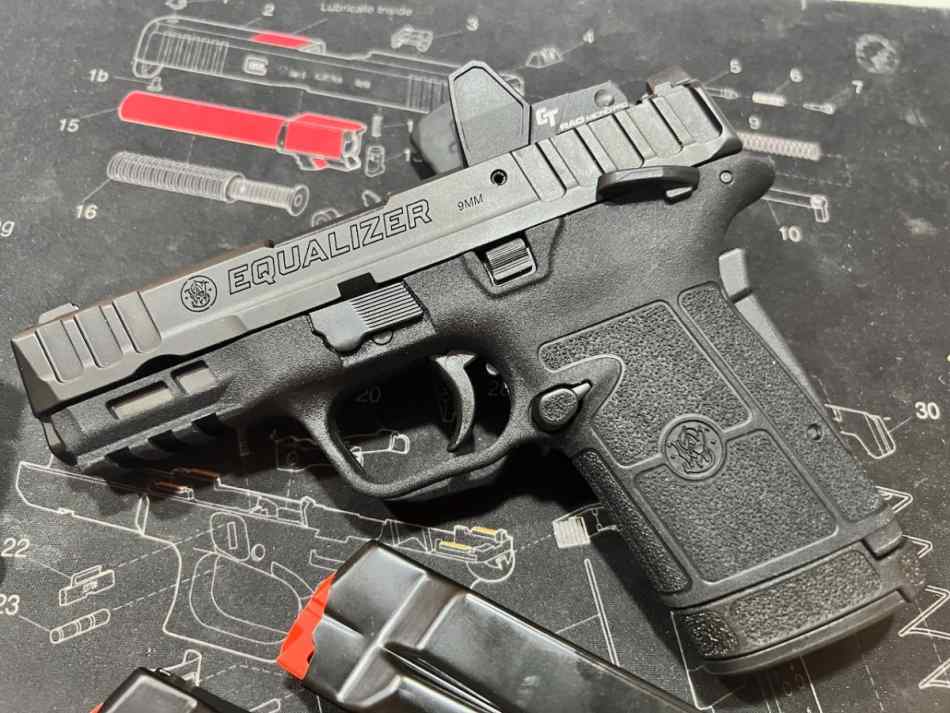 New S&amp;W Equalizer + Red Dot + Holsters