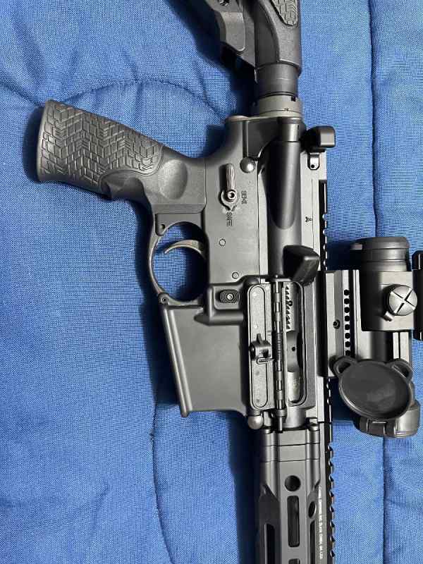 Daniel Defense DDM4V7