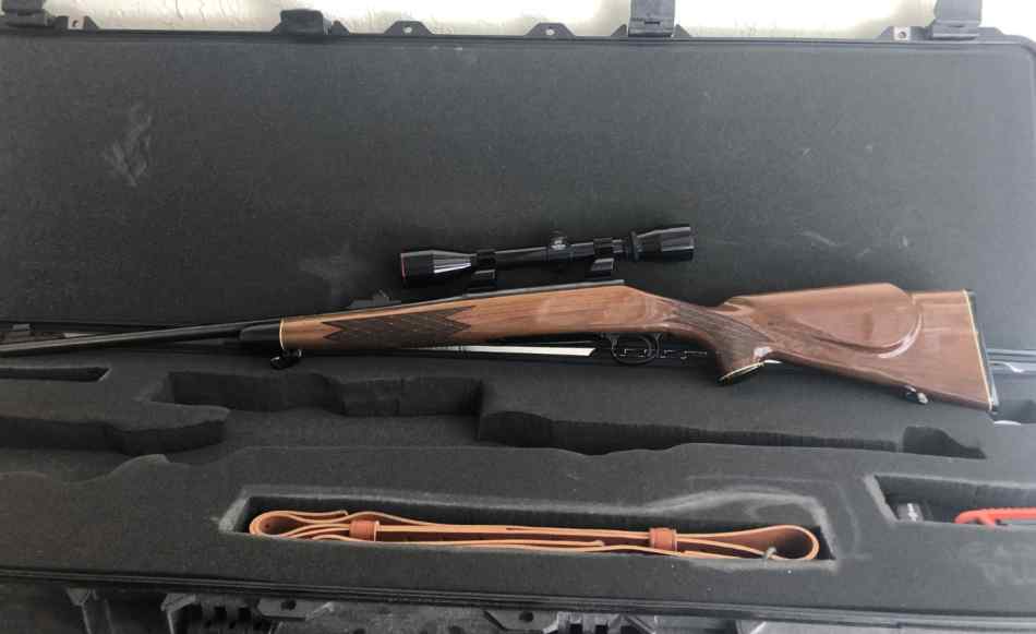 Remington 700 BDL 30-06 w/ Scope, Case and Sling