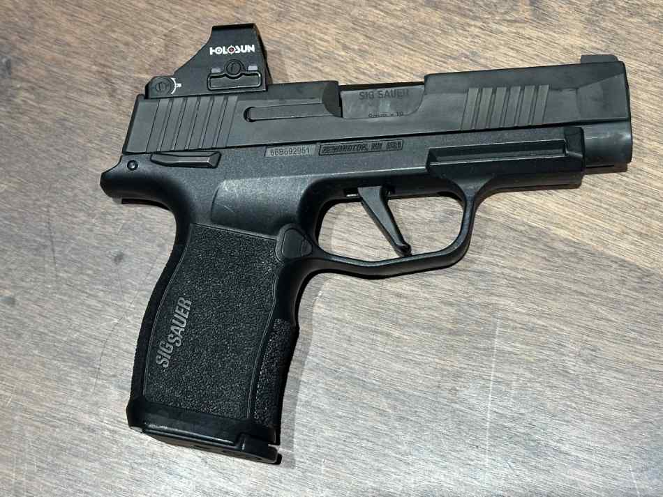 Sig sauer p365 xl w holosun