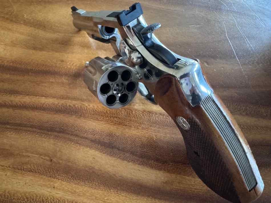Colt Trooper 2.jpg
