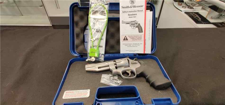 Smith &amp; Wesson 627-5 Pro .357mag