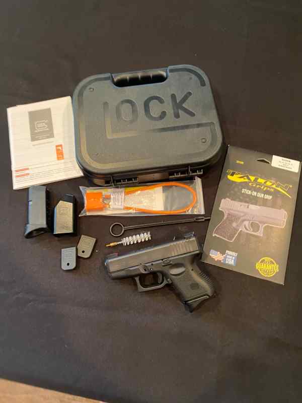 Glock 26 Gen3 - Like new condition