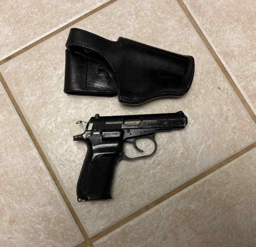 CZ VZ82 9 Makarov