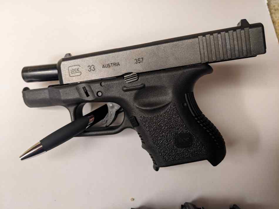 Glock 33 .357 SIG  &amp; Ammo - subcompact (like new)