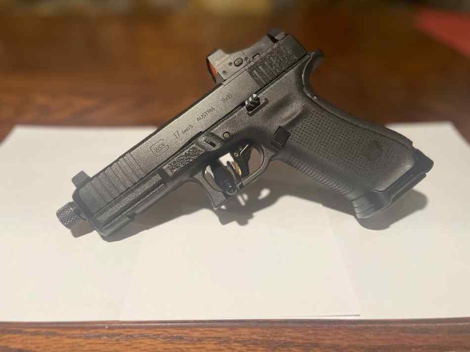 Glock 17 Gen 5 MOS (Enhanced)