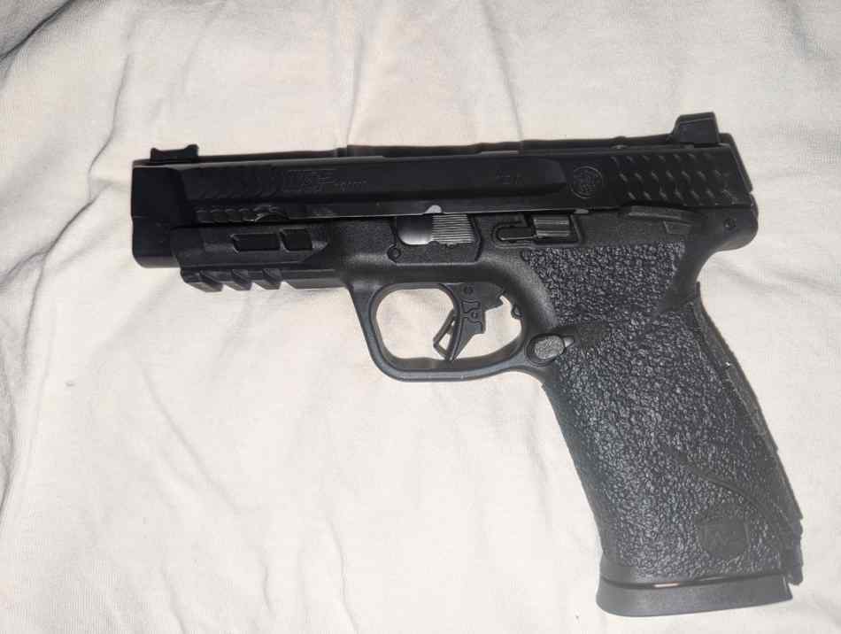 Smith &amp; Wesson 10mm M&amp;P 2.0 UPDATE