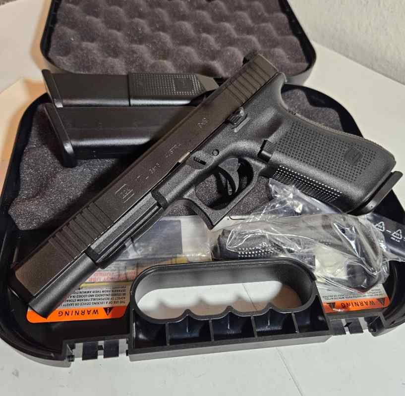 Glock 17L Gen5 MOS , 3 mags, RMR MOS plate