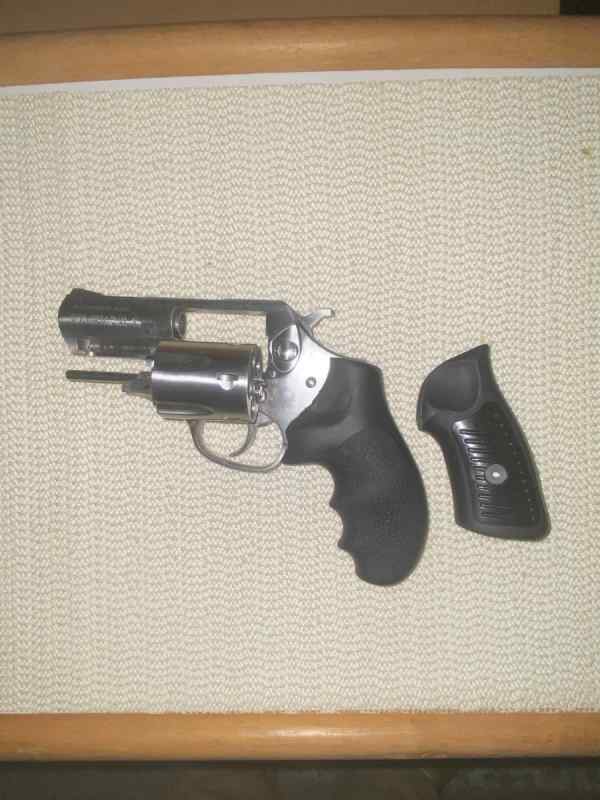 RUGER SP101 2.25&quot;