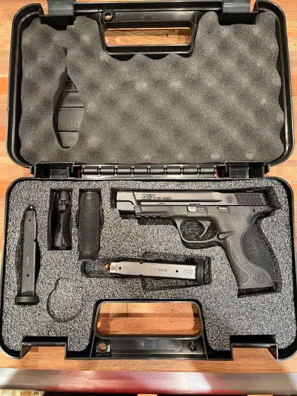 M&amp;P Pro Series 9MM