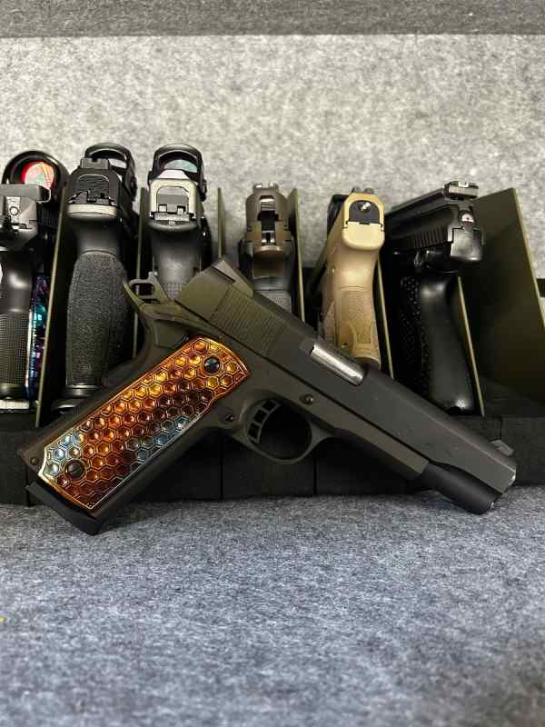 Rock island 1911 w/ vytal grips