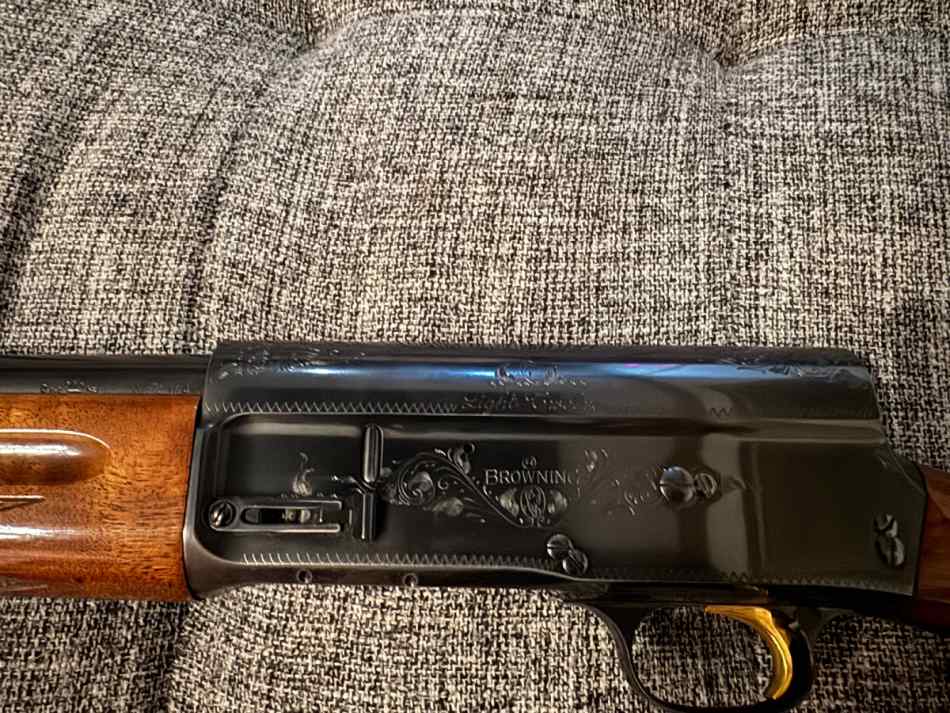 BROWNING AUTO 5 LIGHT TWELVE 12GA MADE IN BELGIUM