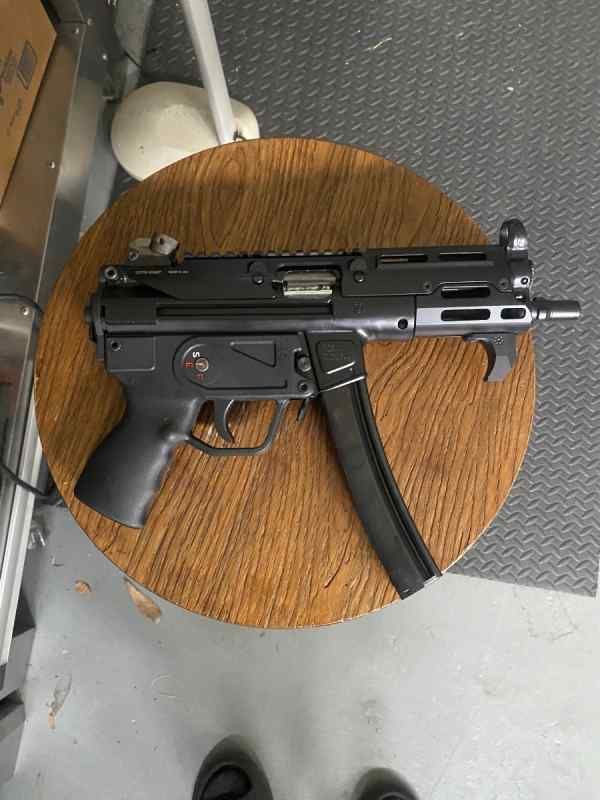 Specialty weapons MP5k