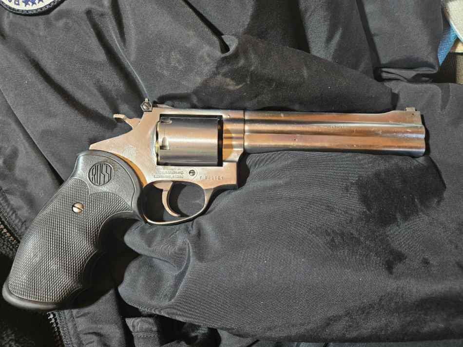 Rossi Model 713 357 Magnum 